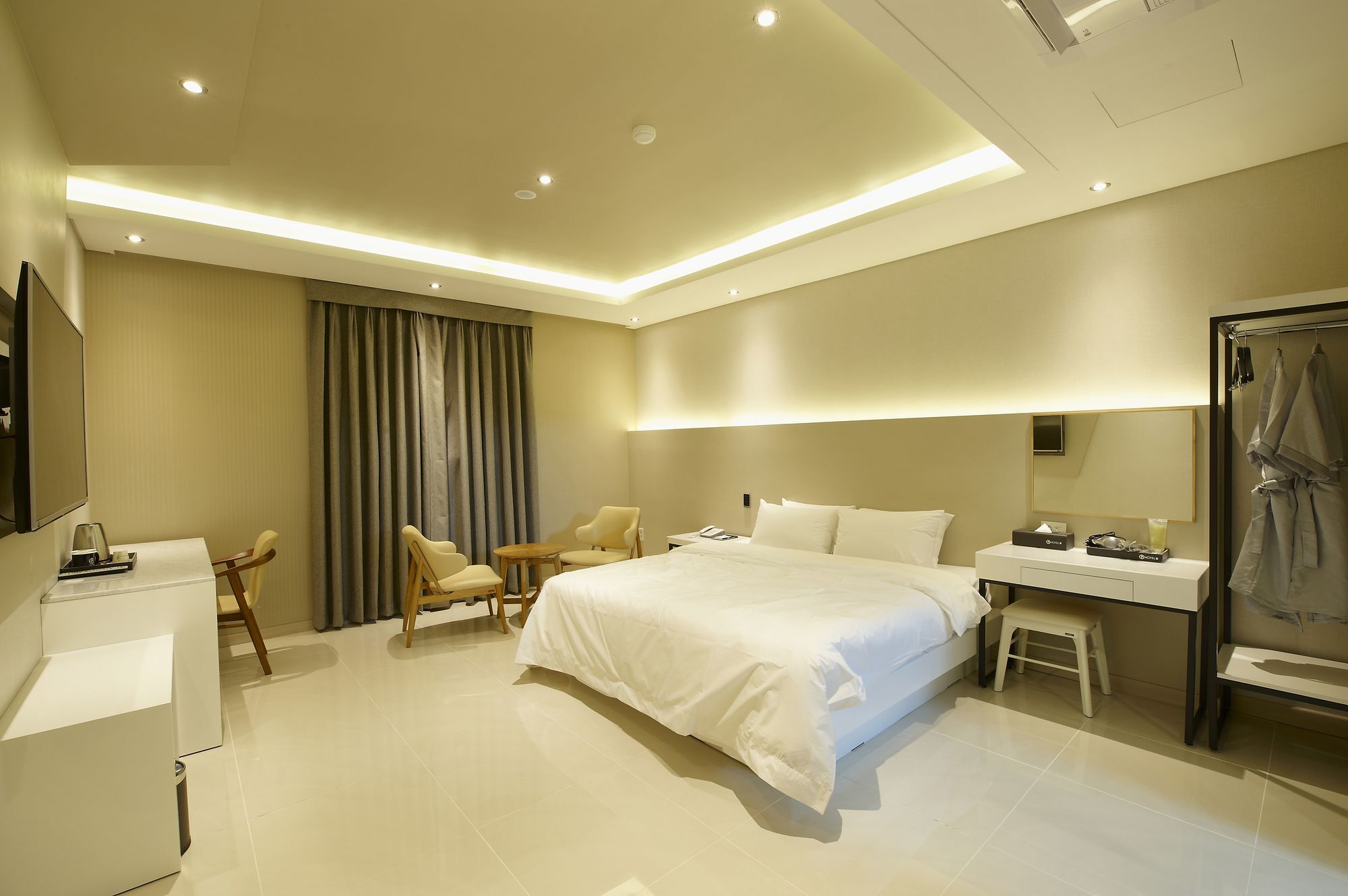 Hotel B Кванджу Экстерьер фото