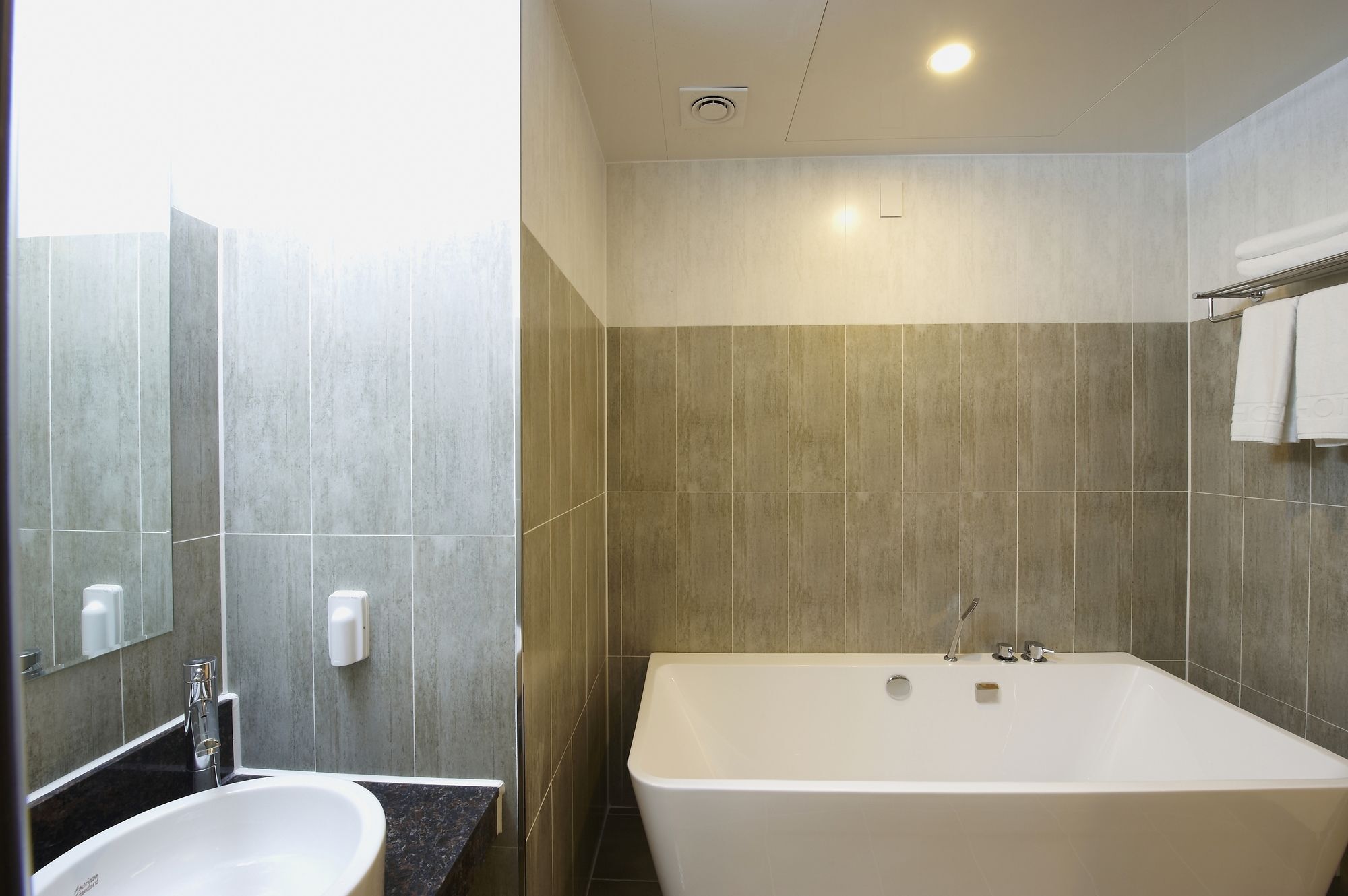 Hotel B Кванджу Экстерьер фото