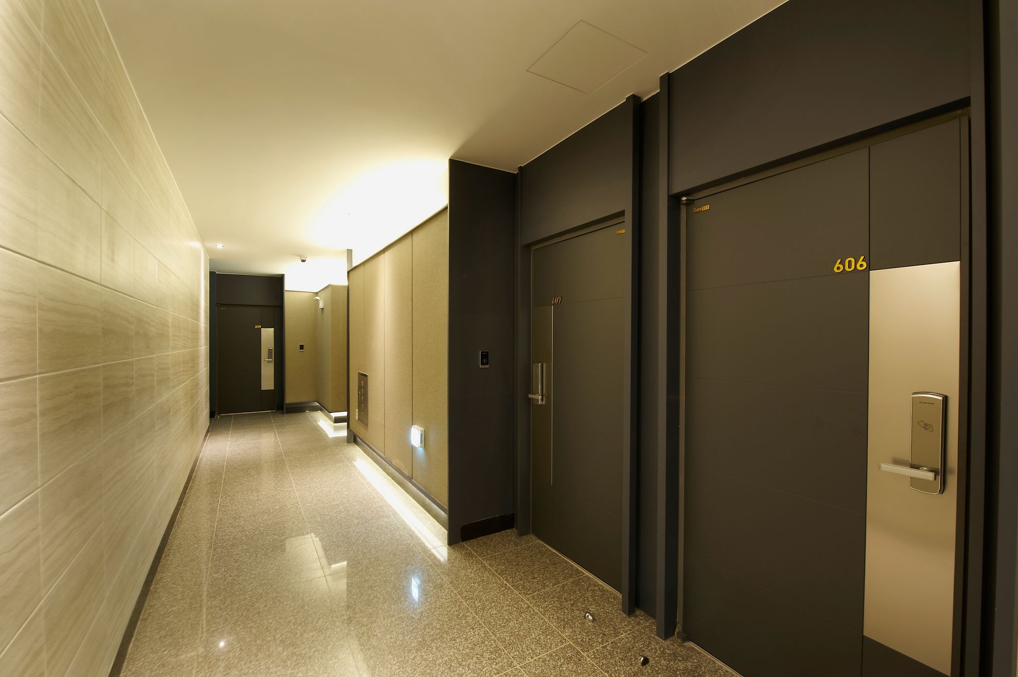 Hotel B Кванджу Экстерьер фото