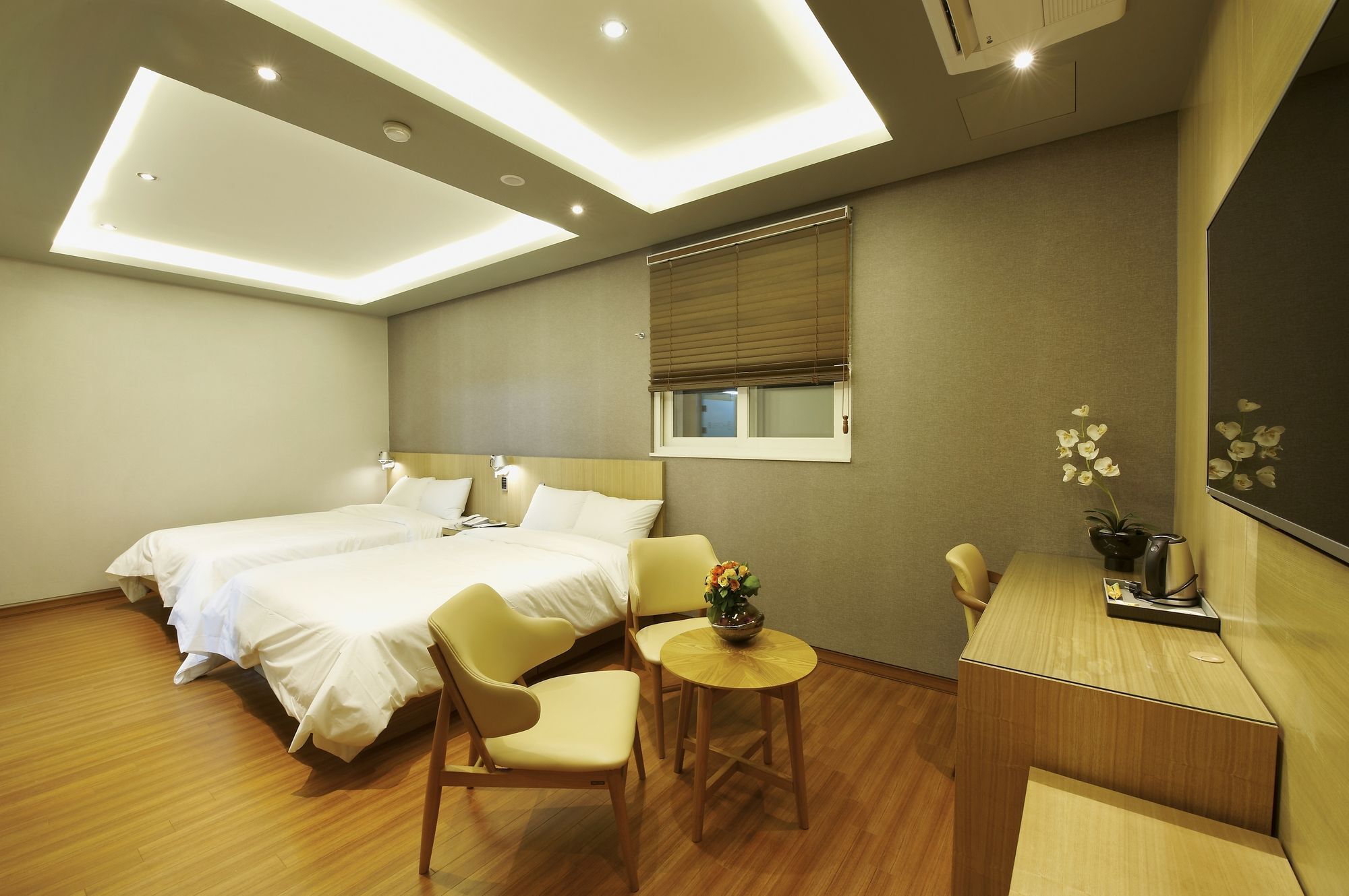 Hotel B Кванджу Экстерьер фото
